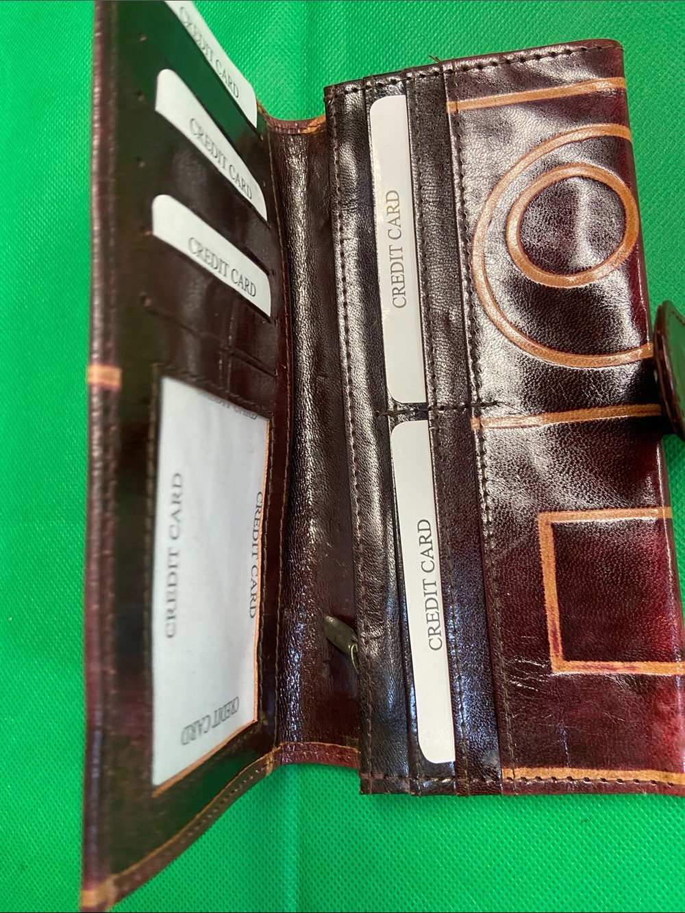 Handmade Beautiful Wallet - Picture 3 of 4